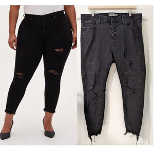 Torrid | Premium Stretch Sky High Skinny Distressed Black Jeans (16-S)